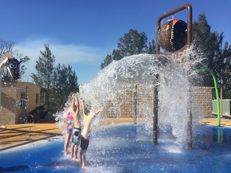 Oakvale Wildlife Park - Splash Bay, NSW Australia